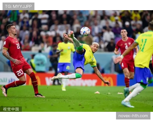 理查利森精彩远射助球队逆转发力 展现顶级射术