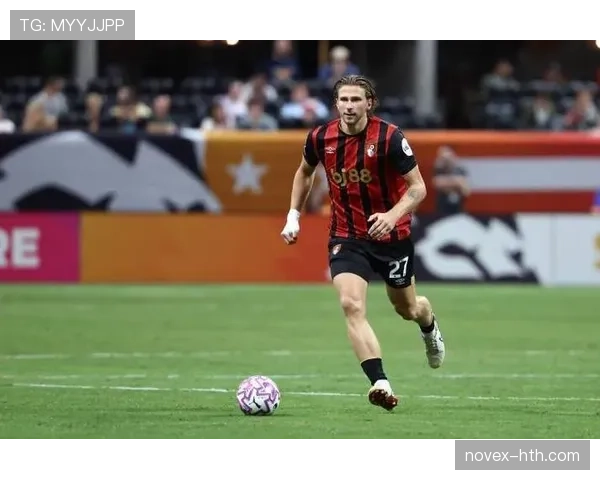 恩里克战术革新显成效,进攻层次深度解析助力球队强势回暖 恩里克战术革新显成效,进攻层次深度解析助力球队强势回暖