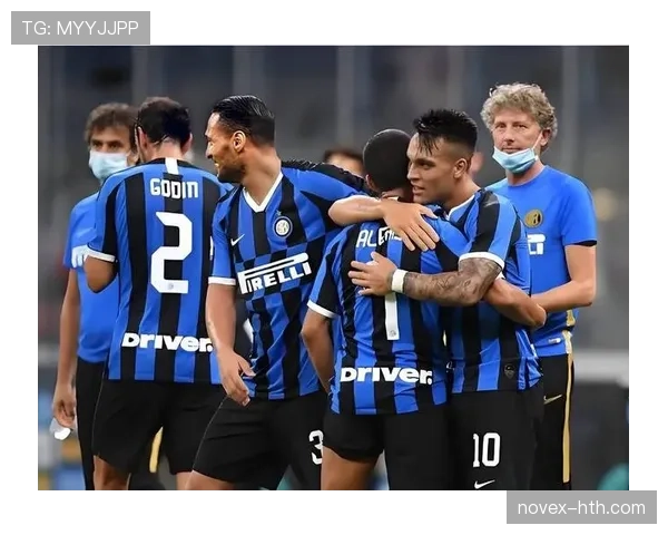 埃尔切球迷热情高涨，球队强势重返西甲赛场