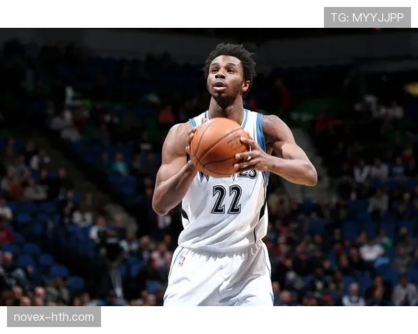 弗朗茨·瓦格纳利用无球跑动拉开空间 提升关键时刻三分命中率