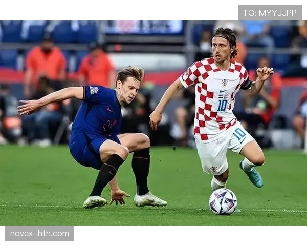 莫德里奇38岁还在跑，家里车库停的全是超跑